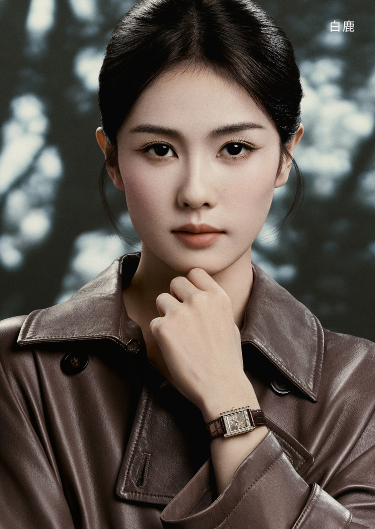 Emporio Armani 白鹿同款女士方形镶嵌水晶皮革腕带石英腕表